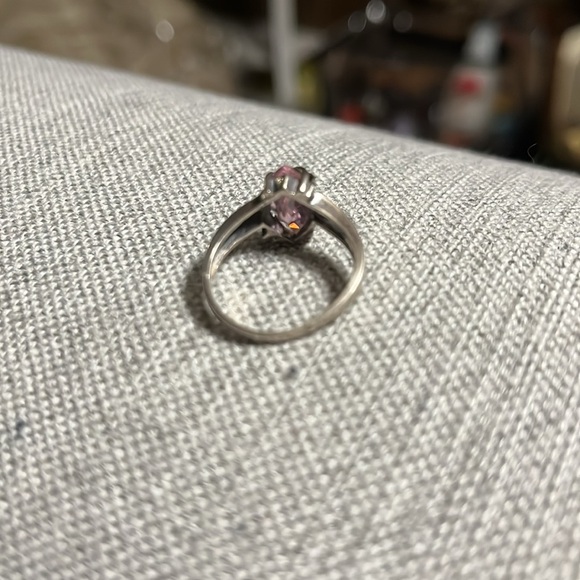 Ring - Picture 3 of 3